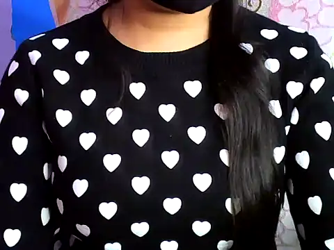 naughty-prachi online show from December 21, 2025, 6:37 am
