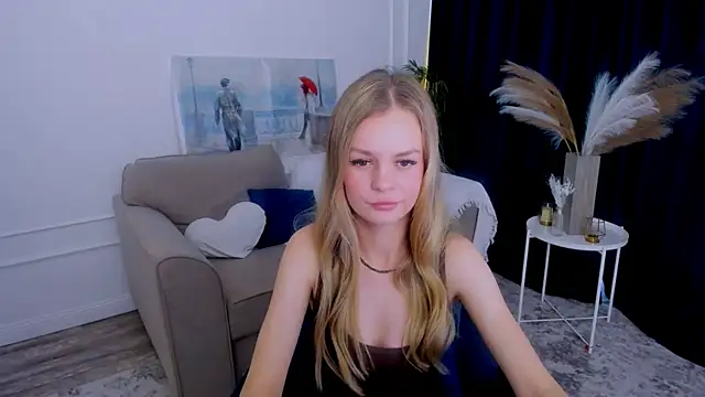 MidnighteAura online show from June 30, 2026, 12:16 pm