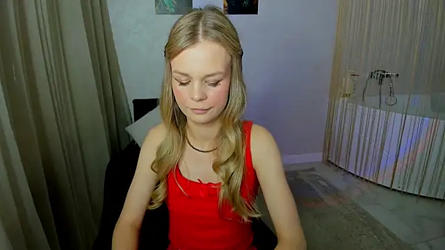 MidnighteAura online show from June 25, 2026, 11:26 am