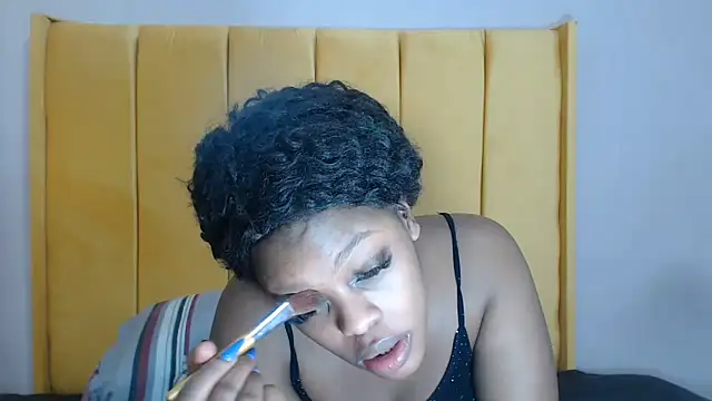 Snapshot of SexyHarleyBlack chatting on June 5, 2026, 5:40 pm SexyHarleyBlack online show from June 5, 2026, 5:40 pm