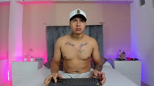 Snapshot of kaylaa_sex chatting on February 7, 2026, 12:35 pm kaylaa sex online show from February 7, 2026, 12:35 pm