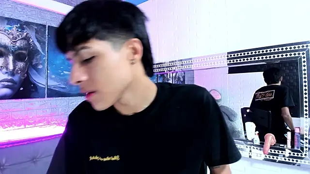 StormLuxX online show from February 19, 2026, 1:52 pm