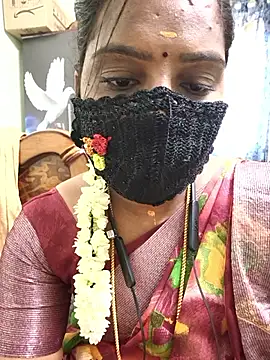 Snapshot of Tamil_Pallavi chatting on June 12, 2026, 4:21 am Tamil Pallavi online show from June 12, 2026, 4:21 am