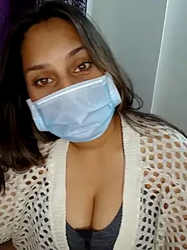 pushpa-rani1 online show from December 3, 2025, 7:35 pm