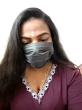 Snapshot of Tamil_Shara chatting on December 17, 2025, 4:45 pm Tamil Shara online show from December 17, 2025, 4:45 pm