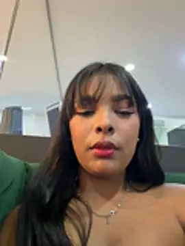 MIAROGGERSS online show from March 22, 2026, 3:43 am