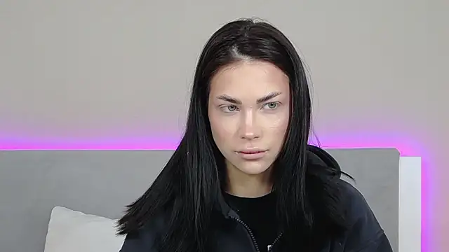 RachaelMils online show from March 7, 2026, 3:57 am