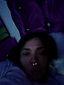 Sophialewuis online show from December 2, 2025, 7:10 am