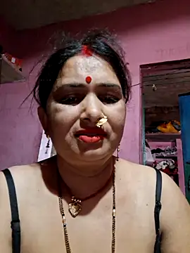 Snapshot of Your-shreya143 chatting on May 13, 2026, 9:00 pm Your-shreya143 online show from May 13, 2026, 9:00 pm