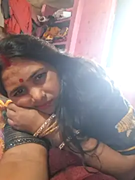 Snapshot of Your-shreya143 chatting on May 10, 2026, 8:07 am Your-shreya143 online show from May 10, 2026, 8:07 am