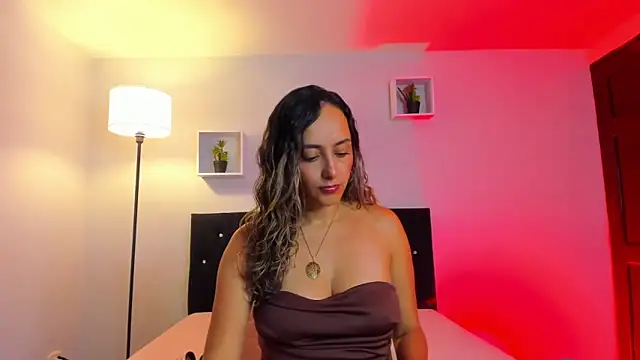 Snapshot of Victoria_Rose_ chatting on May 11, 2026, 1:01 pm Victoria Rose online show from May 11, 2026, 1:01 pm