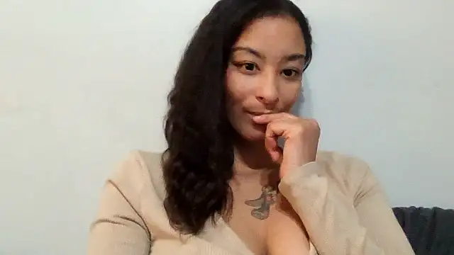 Snapshot of lokitabby5150 chatting on December 4, 2025, 4:17 pm lokitabby5150 online show from December 4, 2025, 4:17 pm