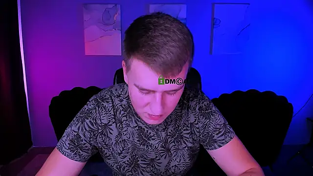 derek hawk  online show from December 4, 2025, 9:41 am