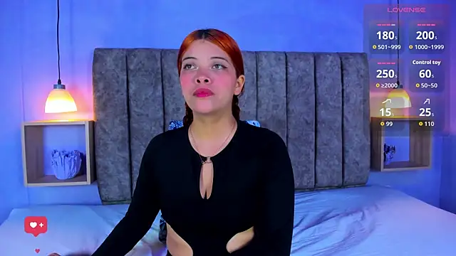 Snapshot of RousseVyxen chatting on January 6, 2026, 7:18 pm RousseVyxen online show from January 6, 2026, 7:18 pm