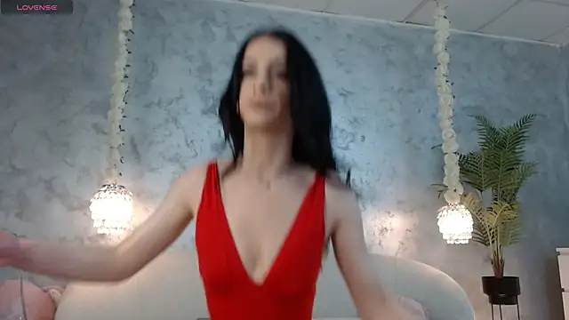 SilviaVanda online show from April 2, 2026, 6:42 am