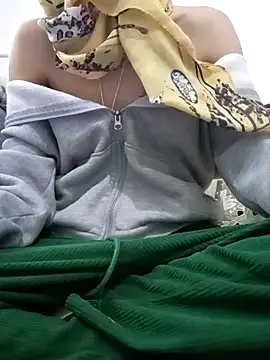 Snapshot of sofyanur chatting on December 3, 2025, 6:47 am sofyanur online show from December 3, 2025, 6:47 am