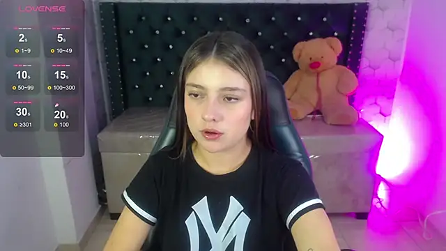 Diamond juliana online show from February 19, 2026, 3:14 am