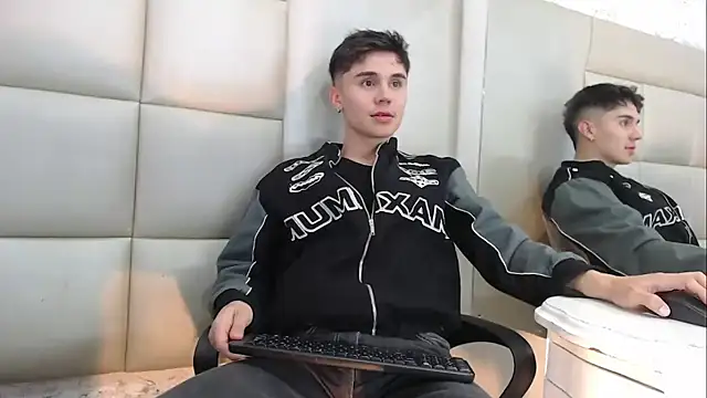 JuanGomm online show from January 13, 2026, 8:02 pm