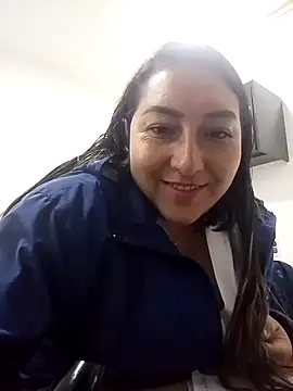 Valeria montana  online show from March 12, 2026, 12:20 pm