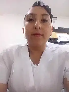 Valeria montana  online show from June 2, 2026, 4:07 pm
