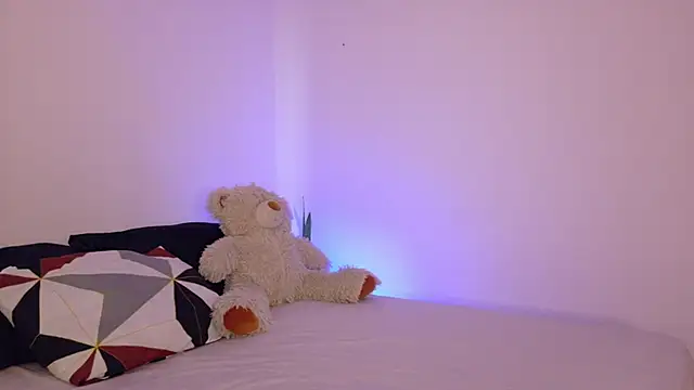 Aregoe Art online show from March 19, 2026, 5:02 pm