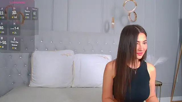 LisaDeviss online show from December 19, 2025, 9:44 am