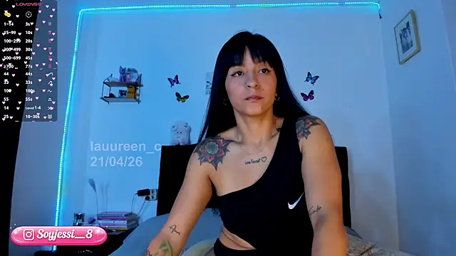 lauureen c online show from April 21, 2026, 11:17 am