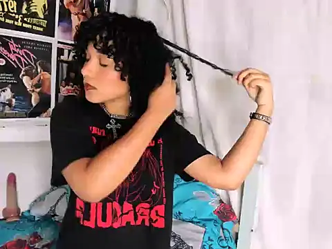 Annroxx online show from March 8, 2026, 5:22 am