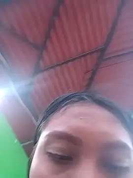 Zoe Girl520 online show from December 3, 2025, 10:20 pm