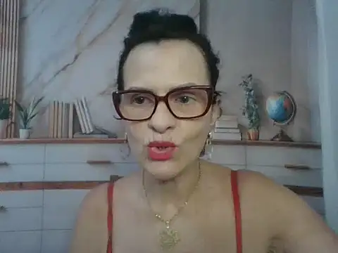 Snapshot of Luna-Hot0802 chatting on January 15, 2026, 12:08 pm Luna-Hot0802 online show from January 15, 2026, 12:08 pm