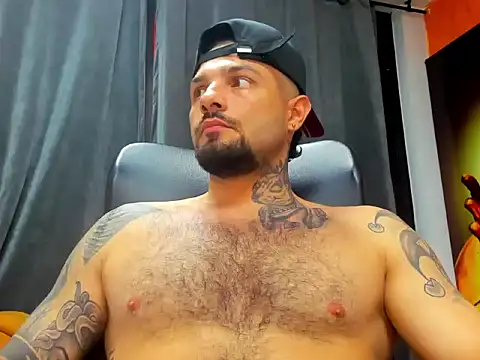 Snapshot of lucky_smith1 chatting on January 10, 2026, 5:52 pm lucky smith1 online show from January 10, 2026, 5:52 pm