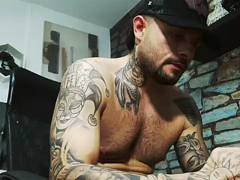 Snapshot of lucky_smith1 chatting on February 5, 2026, 6:26 pm lucky smith1 online show from February 5, 2026, 6:26 pm