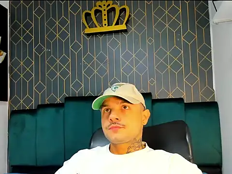 Snapshot of lucky_smith1 chatting on January 15, 2026, 5:38 pm lucky smith1 online show from January 15, 2026, 5:38 pm