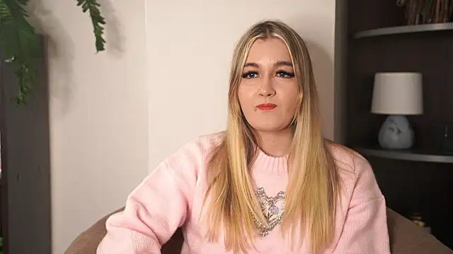 JanellaAdderly online show from December 5, 2025, 5:28 am