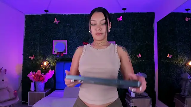 GabyyCute  online show from January 8, 2026, 7:25 am