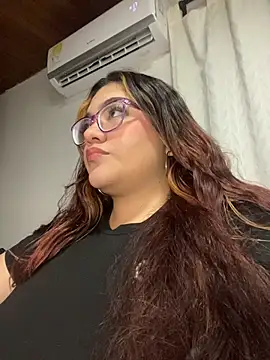 naty col online show from February 3, 2026, 4:32 am