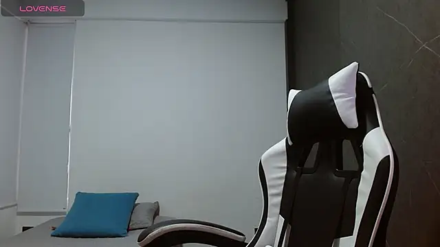 Snapshot of candy_rosemaryy chatting on January 8, 2026, 12:00 pm candy rosemaryy online show from January 8, 2026, 12:00 pm