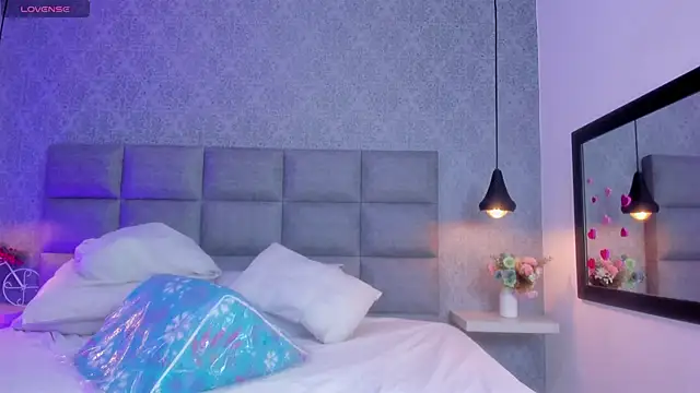 Snapshot of emilyy_r chatting on February 28, 2026, 6:51 pm emilyy r online show from February 28, 2026, 6:51 pm