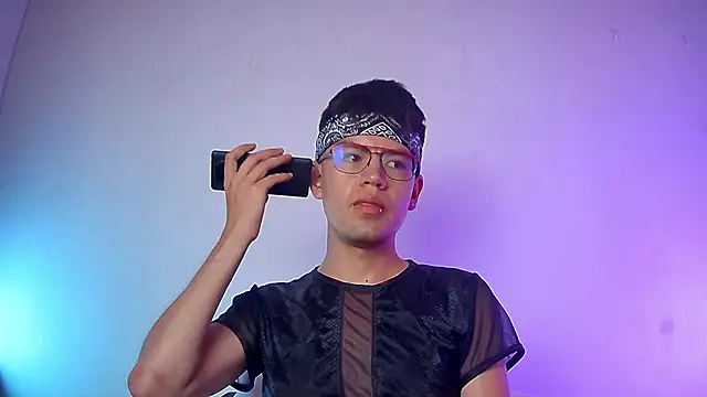 Snapshot of nicolatinboy chatting on February 28, 2026, 9:03 pm nicolatinboy online show from February 28, 2026, 9:03 pm