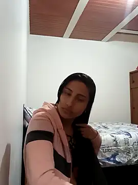 Vera Luna  online show from December 20, 2025, 8:55 pm