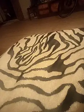 Sryyhxrhncfh online show from December 3, 2025, 7:57 pm