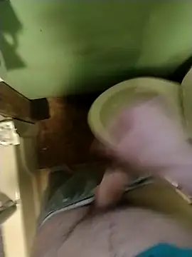 bigjohnson2914 online show from March 11, 2026, 11:10 pm