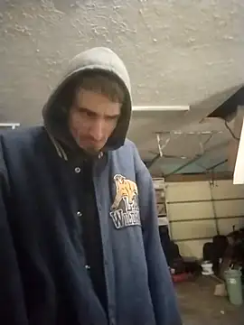 bigjohnson2914 online show from December 15, 2025, 4:02 pm