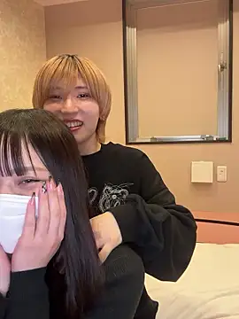 kai xoxo   online show from December 5, 2025, 2:04 pm