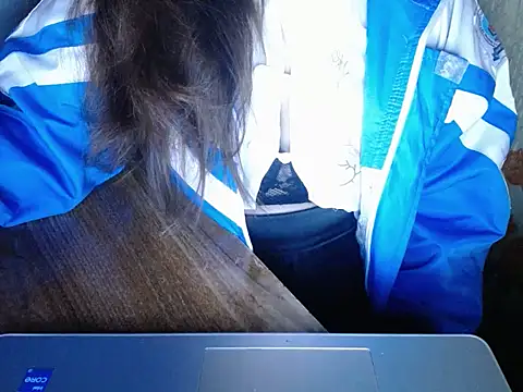 Snapshot of maian_love chatting on February 26, 2026, 7:25 pm maian love online show from February 26, 2026, 7:25 pm