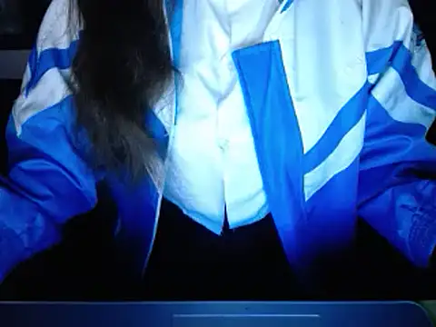 Snapshot of maian_love chatting on February 2, 2026, 7:35 pm maian love online show from February 2, 2026, 7:35 pm