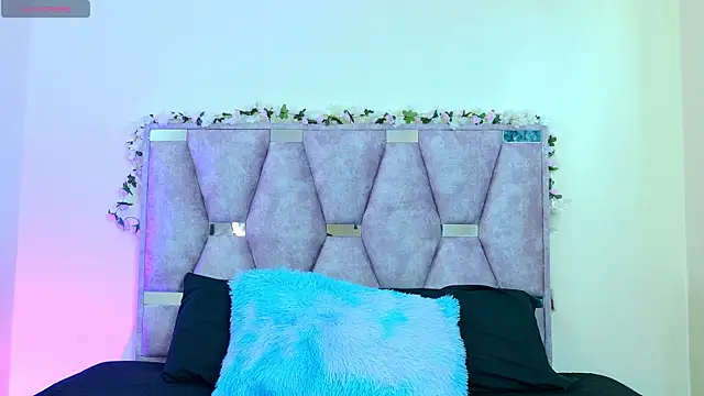 iris and damian online show from April 1, 2026, 5:21 pm