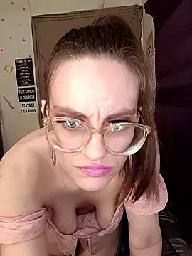 snowbird1117 online show from February 13, 2026, 11:21 am