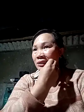 ava-dellght online show from February 22, 2026, 1:46 pm