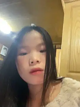 Heni-a online show from December 3, 2025, 4:57 am